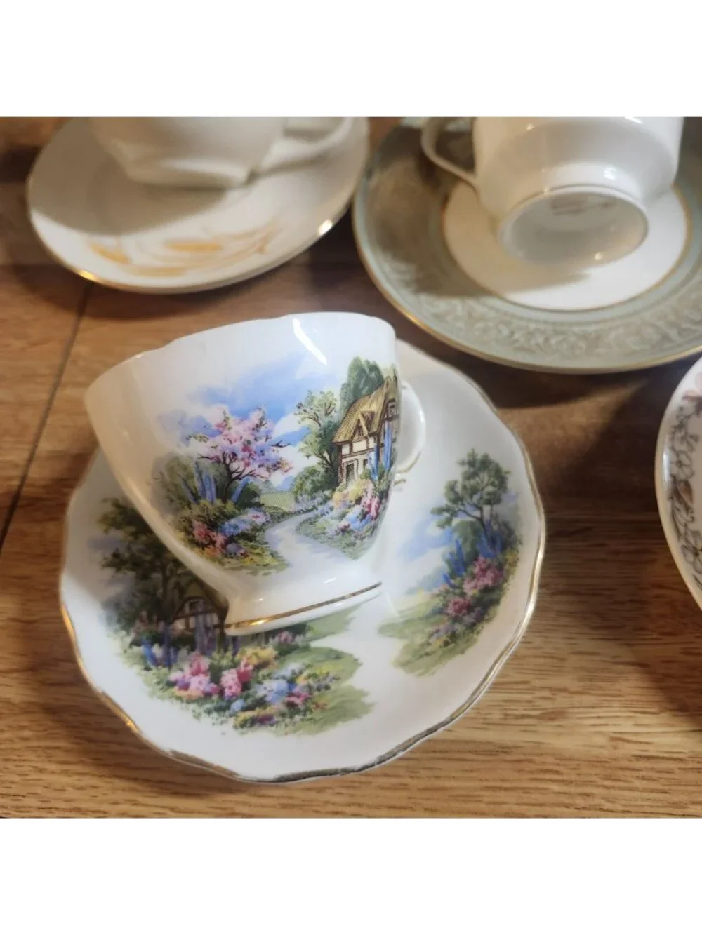 6 Sets Mismatched China Tea Cups & Saucers, Green & Gold
